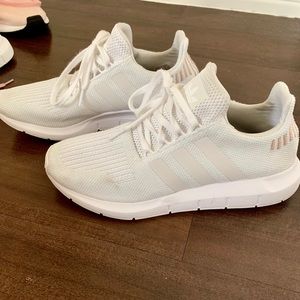 Swift run adidas women